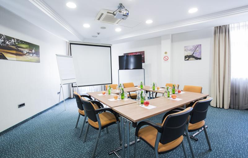 Hotel Kopernikus Prag 4*