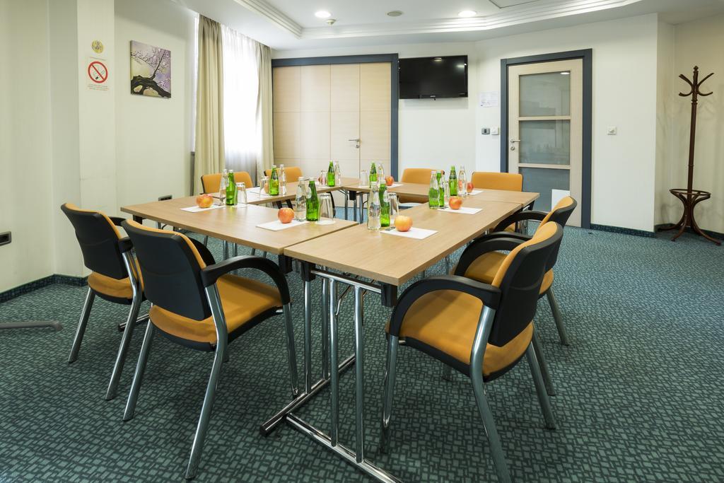 Hotel Kopernikus Prag Belgrad